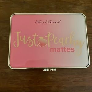 Too Faced Just Peachy Mattes